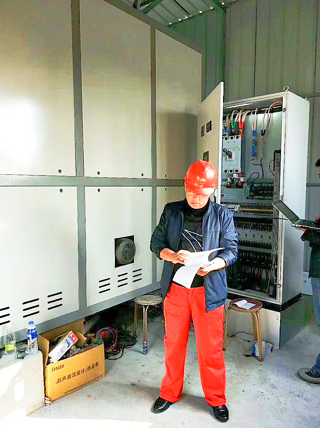 盤錦遼河油田曙光采油廠油井加熱用固體電蓄熱熱水機組(圖1)