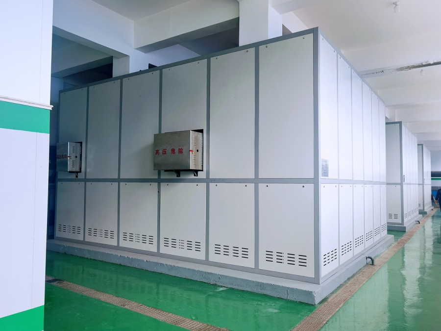 山西長(zhǎng)治紅山煤業(yè)礦井通風(fēng)加熱用固體蓄熱電鍋爐(圖2) 山西長(zhǎng)治紅山煤業(yè)礦井通風(fēng)加熱用固體蓄熱電鍋爐(圖2)