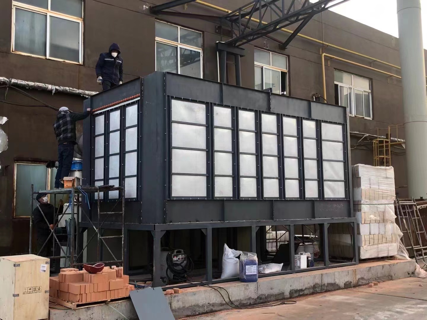 南通三榮采用固體儲能蒸汽機組替代原有生物質燃氣蒸汽鍋爐(圖1) 南通三榮采用固體儲能蒸汽機組替代原有生物質燃氣蒸汽鍋爐(圖1)